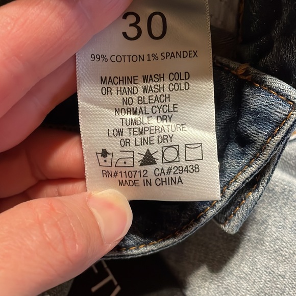 - NWT Driftwood Farrah Flare Cowgirl Jeans 30 - Picture 9 of 11